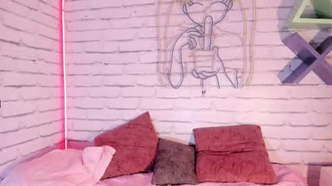 suzylee_ online show from June 7, 3:10 am