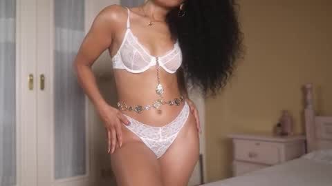 suzysuza online show from September 15, 3:12 pm