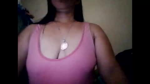 Snapshot of suzzie_hot chatting on December 28, 7:11 am suzzie_hot online show from December 28, 7:11 am