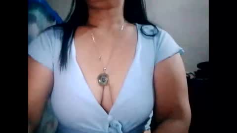 Snapshot of suzzie_hot chatting on January 26, 1:04 pm suzzie_hot online show from January 26, 1:04 pm