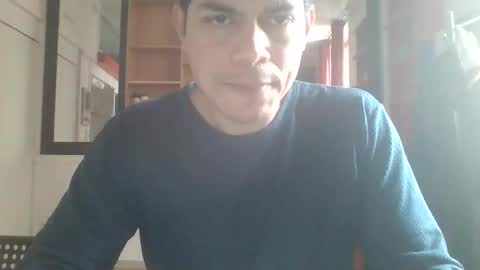 Snapshot of sv_bottom chatting on February 7, 11:03 am Svbottom online show from February 7, 11:03 am
