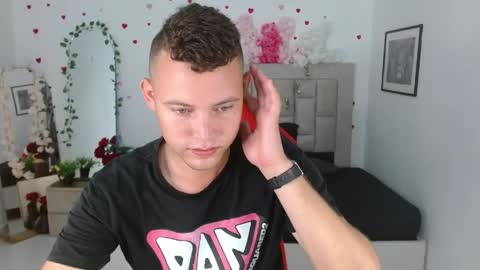 Sven online show from May 3, 12:22 pm
