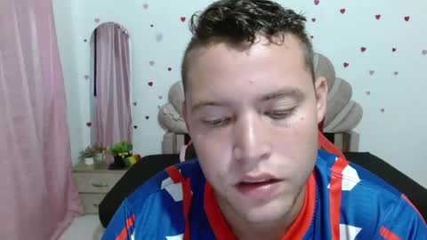 Snapshot of sven_fox723 chatting on May 17, 1:18 pm Sven online show from May 17, 1:18 pm