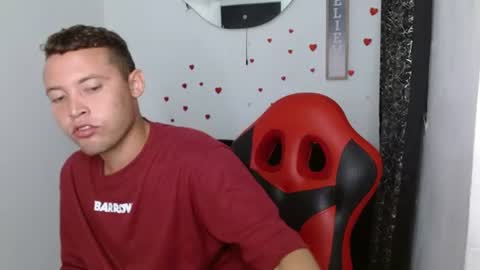 Snapshot of sven_fox723 chatting on June 14, 12:51 pm Sven online show from June 14, 12:51 pm