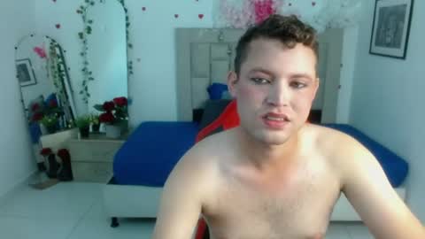 Snapshot of sven_fox723 chatting on June 18, 1:59 pm Sven online show from June 18, 1:59 pm