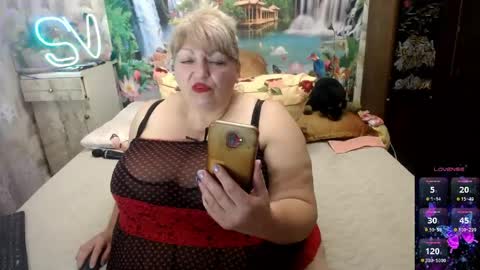 Snapshot of svetifox chatting on May 18, 3:35 am Sveti online show from May 18, 3:35 am