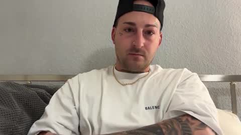 Snapshot of sw0osh chatting on December 14, 11:42 pm sw0osh online show from December 14, 11:42 pm