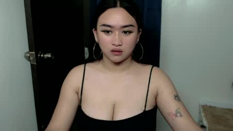 Snapshot of sw33tgirl_moaner chatting on July 1, 1:18 am Angelic Baby online show from July 1, 1:18 am