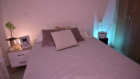 Snapshot of sw_sofi chatting on September 21, 1:40 am Sofis schedule 10pm until 4am GMT-5 online show from September 21, 1:40 am