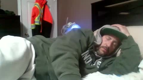 Snapshot of swampdonkey419 chatting on December 19, 8:10 am swampdonkey419 online show from December 19, 8:10 am