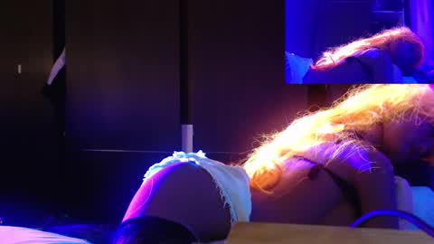 Snapshot of sweat_as_candy chatting on November 7, 8:14 am Johnny Cum Lover online show from November 7, 8:14 am