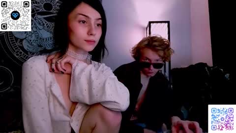 Snapshot of sweathome chatting on November 27, 4:42 pm sweaties3 online show from November 27, 4:42 pm