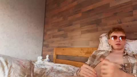 sweaties3 online show from June 26, 3:16 pm