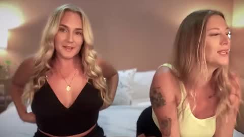 Swedish Candii online show from November 30, 3:43 am