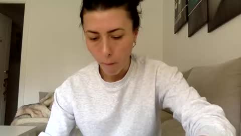 Snapshot of swee788485 chatting on November 11, 10:59 am ALBA online show from November 11, 10:59 am
