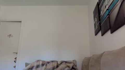 Snapshot of swee788485 chatting on November 22, 12:04 pm ALBA online show from November 22, 12:04 pm