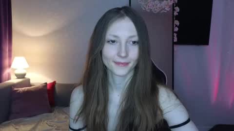 Snapshot of sweeet_lilit chatting on February 16, 2:20 am SwitLilit online show from February 16, 2:20 am