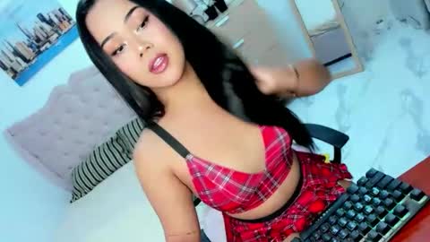 sweet18_jasmine online show from November 12, 12:49 pm