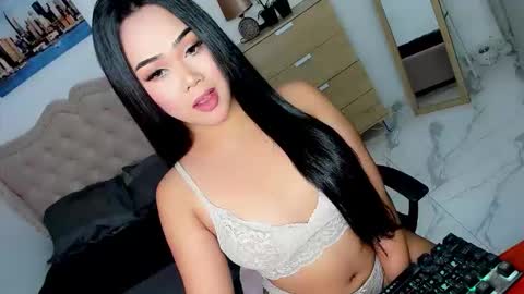 sweet18_jasmine online show from December 16, 6:46 pm