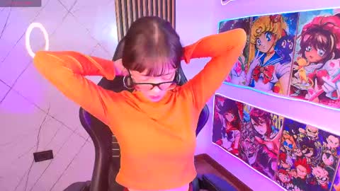 Snapshot of sweet_1angel chatting on May 21, 4:19 am Sweet 1Angel online show from May 21, 4:19 am