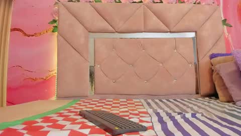Snapshot of sweet__luna__ chatting on June 1, 11:12 am sweet__luna__ online show from June 1, 11:12 am