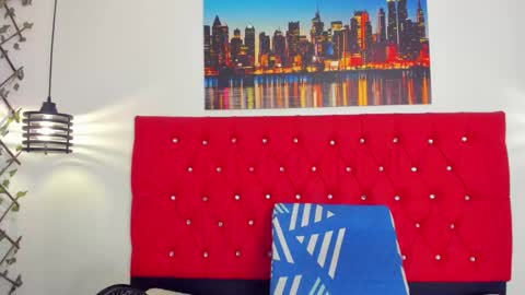 Carolina online show from December 17, 4:02 pm