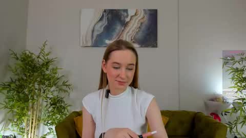 Monica  GTM 3MoTuWeFrSa 500pm-1000pm  online show from March 2, 5:08 am