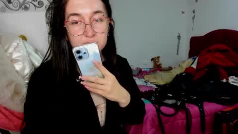 sweet__suck69bitch online show from June 21, 10:45 pm