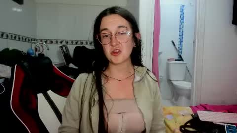 sweet__suck69bitch online show from July 23, 2:09 am