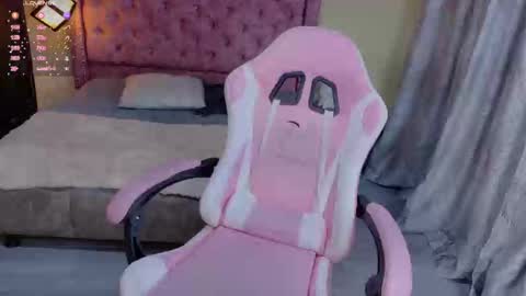 Snapshot of sweet__thang chatting on October 7, 4:53 am sweet__thang online show from October 7, 4:53 am
