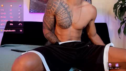 Snapshot of sweet_alessandro1 chatting on December 14, 9:14 am alessandre online show from December 14, 9:14 am