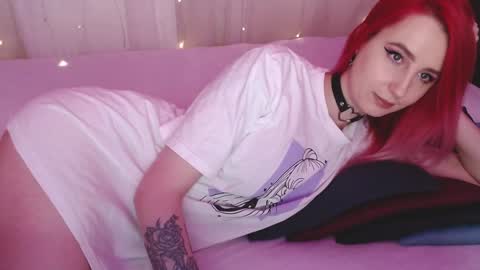 Snapshot of sweet_alica15 chatting on December 2, 9:50 pm Alice online show from December 2, 9:50 pm