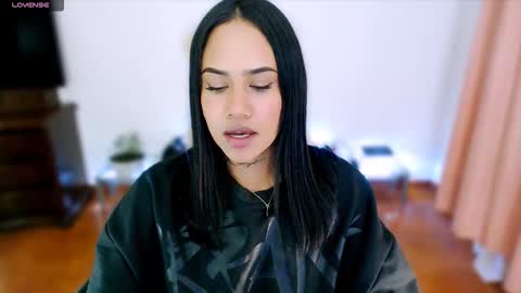 Snapshot of sweet_angel2001 chatting on November 19, 4:01 am Stephanie online show from November 19, 4:01 am