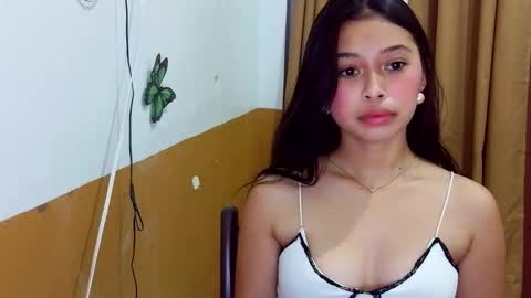 sweet_angela0701 online show from March 17, 2:09 pm