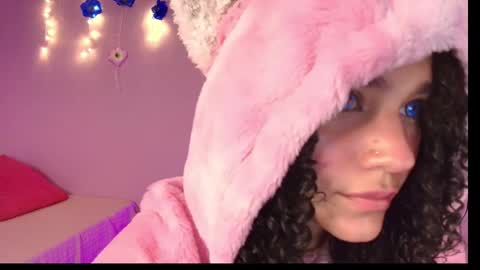 April sweet online show from November 5, 1:55 pm