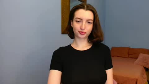 Snapshot of sweet_baby_miranda_ chatting on December 5, 11:29 pm Miranda online show from December 5, 11:29 pm