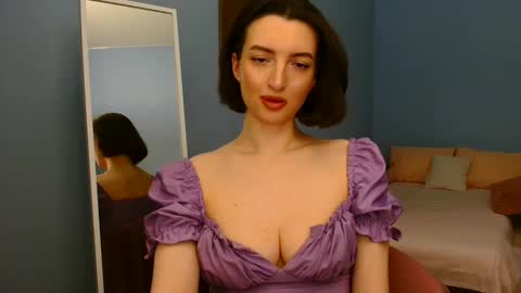 Snapshot of sweet_baby_miranda_ chatting on January 25, 11:22 pm Miranda online show from January 25, 11:22 pm