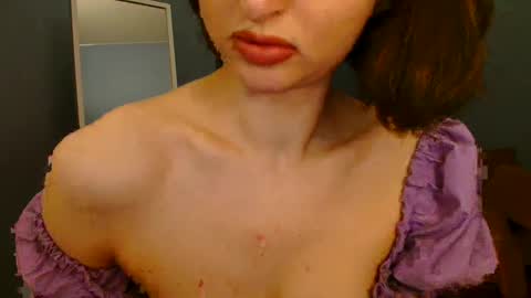 Snapshot of sweet_baby_miranda_ chatting on February 9, 4:46 am Miranda online show from February 9, 4:46 am