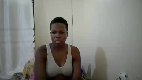 Snapshot of sweet_bella12 chatting on November 11, 9:09 am sweet_bella12 online show from November 11, 9:09 am