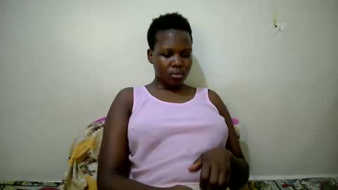 Snapshot of sweet_bella12 chatting on November 26, 9:10 am sweet_bella12 online show from November 26, 9:10 am