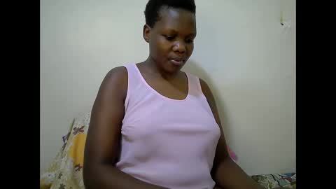 Snapshot of sweet_bella12 chatting on November 26, 9:27 pm sweet_bella12 online show from November 26, 9:27 pm