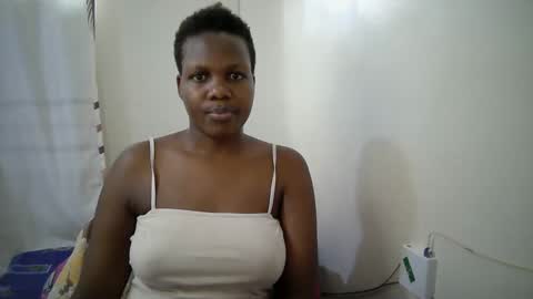 Snapshot of sweet_bella12 chatting on December 2, 12:43 pm sweet_bella12 online show from December 2, 12:43 pm