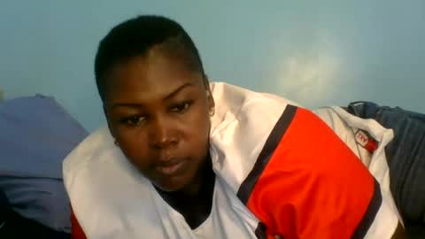 Snapshot of sweet_bery254 chatting on July 12, 9:00 am sweet_bery254 online show from July 12, 9:00 am