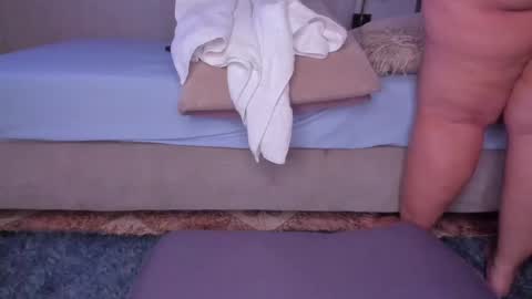 Snapshot of sweet_booty1 chatting on March 5, 12:16 am Chelsy online show from March 5, 12:16 am