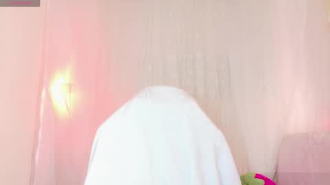 camil online show from May 11, 5:54 pm