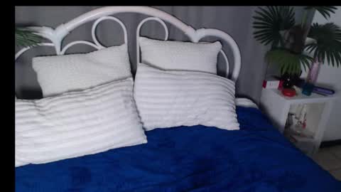 Chantelle online show from November 6, 9:05 pm