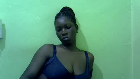 sweet_cherie1 online show from June 12, 6:23 am