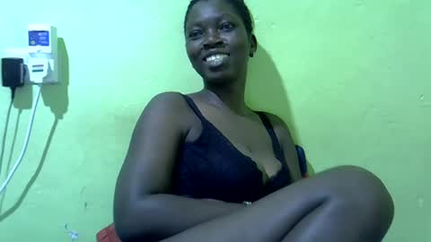 sweet_cherie1 online show from June 18, 4:13 am