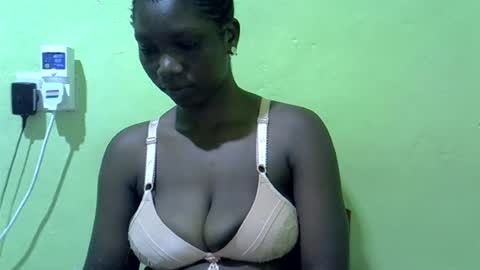 sweet_cherie1 online show from June 19, 7:17 pm