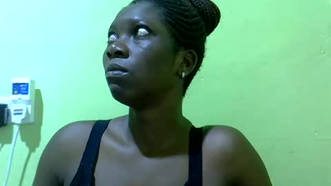 sweet_cherie1 online show from June 28, 5:35 am